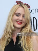Kathryn Newton photo