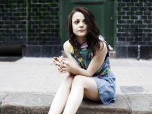 Kathryn Prescott