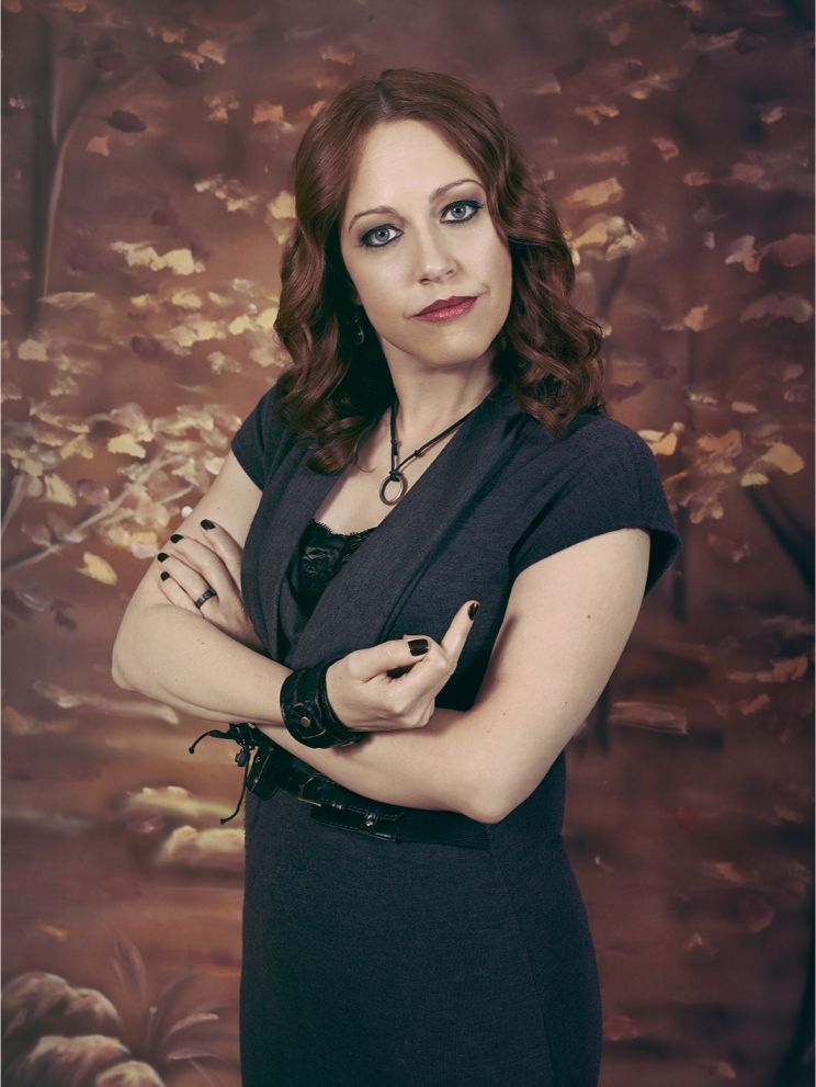 Kathryn Renée Thomas