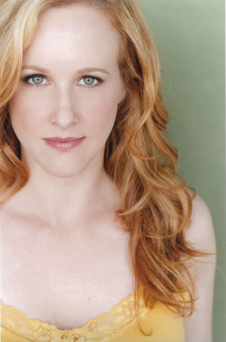 Katie Finneran