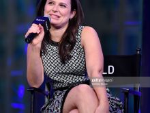 Katie Lowes