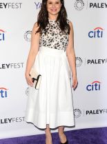 Katie Lowes