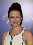 Katie Lowes