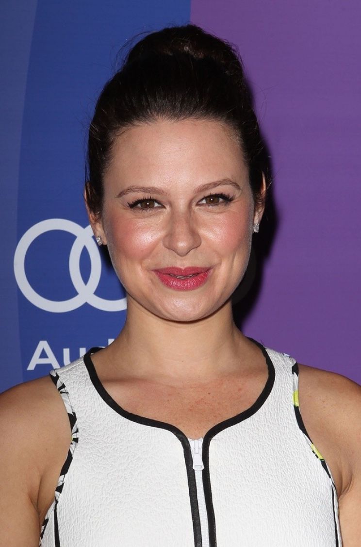 Katie Lowes