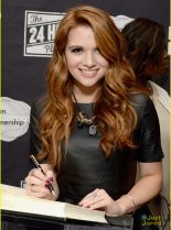 Katie Stevens photo