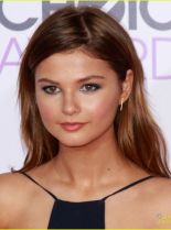 Katie Stevens photo