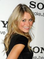 Katrina Bowden photo