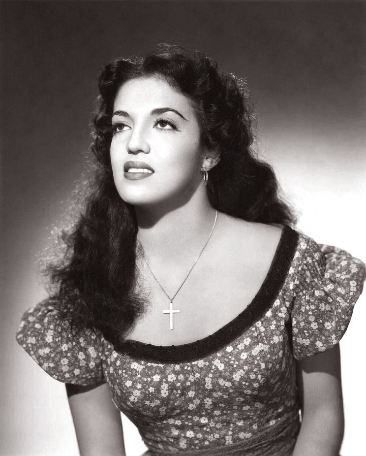 Katy Jurado.