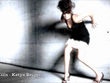 Katya Berger photo