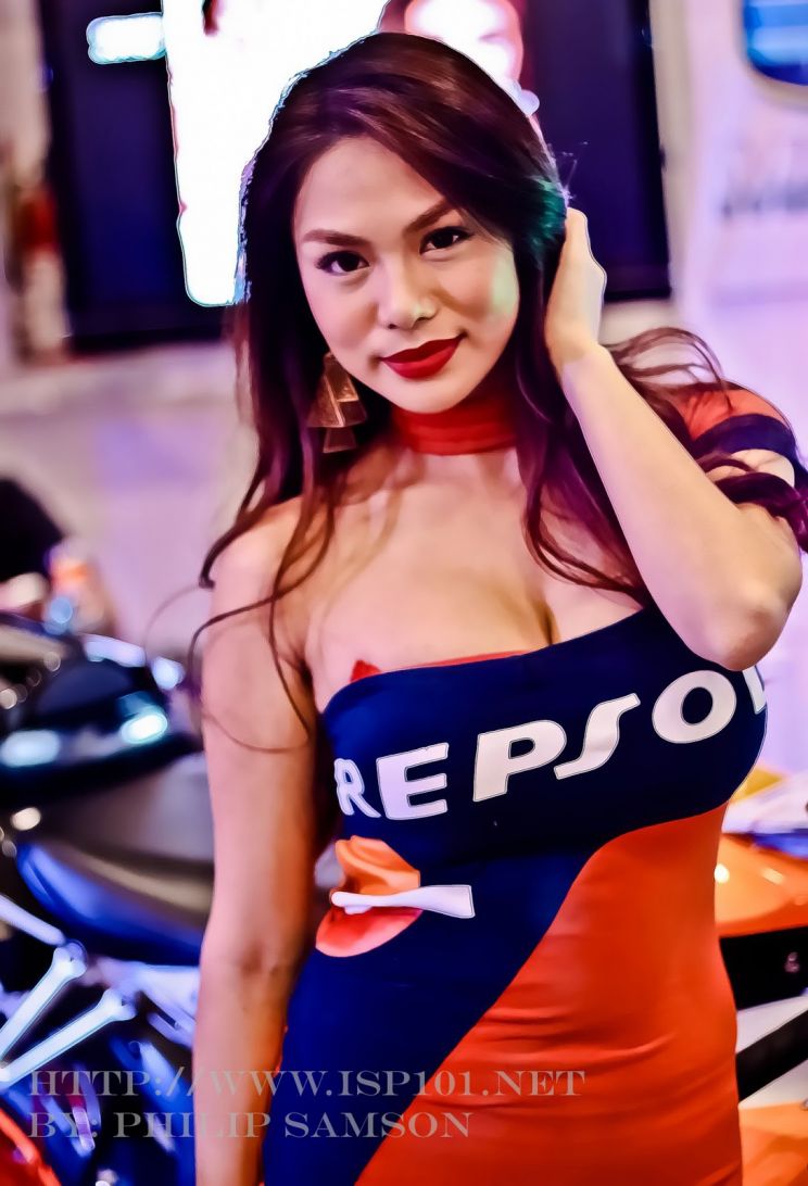 Katya Santos