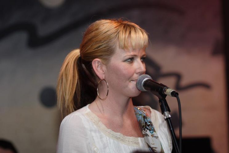 Kay Hanley