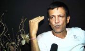 Kay Kay Menon