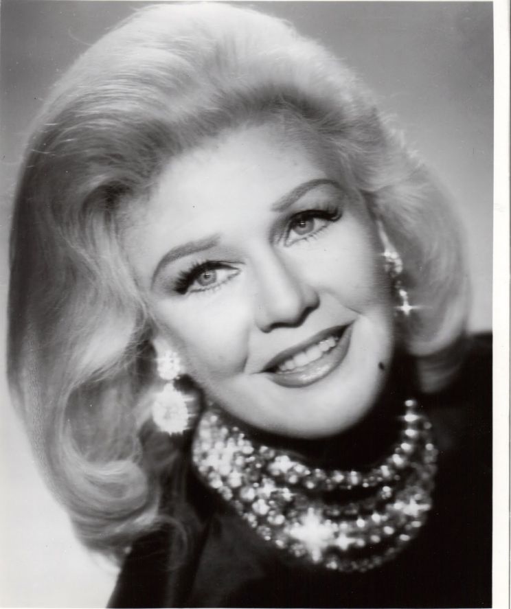Kay Medford