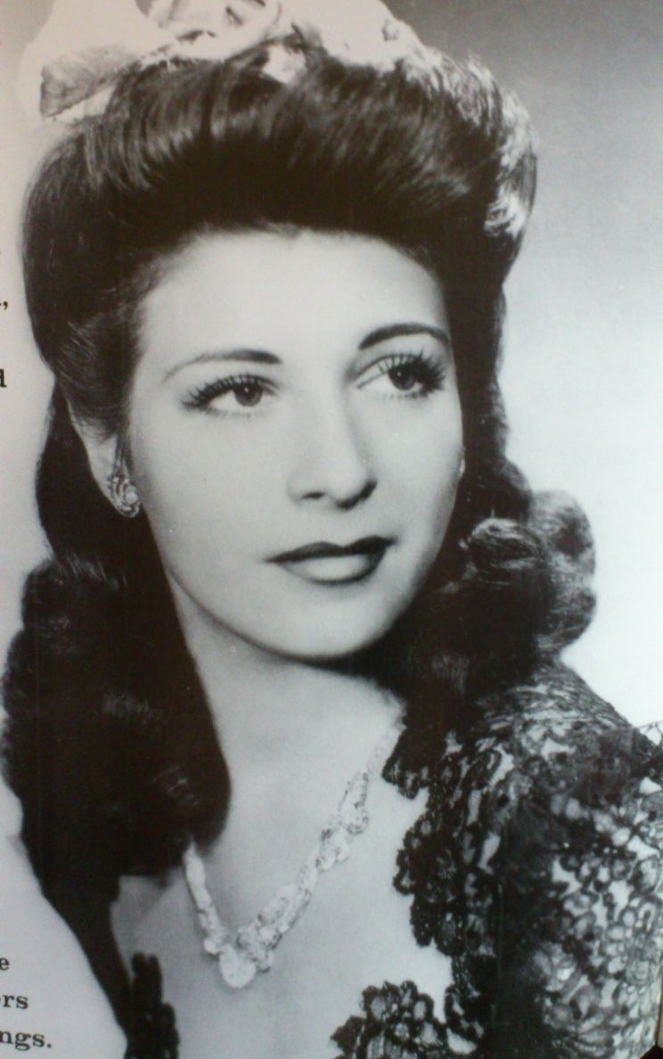 Kay Medford