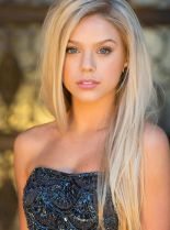 Kaylyn Slevin photo