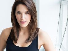 Kelli Barrett