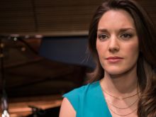 Kelli Barrett