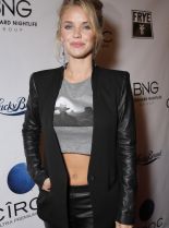 Kelli Garner #7457 picture (Portrait Medium)