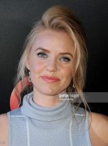 Kelli Garner #7479 picture (Portrait Medium)
