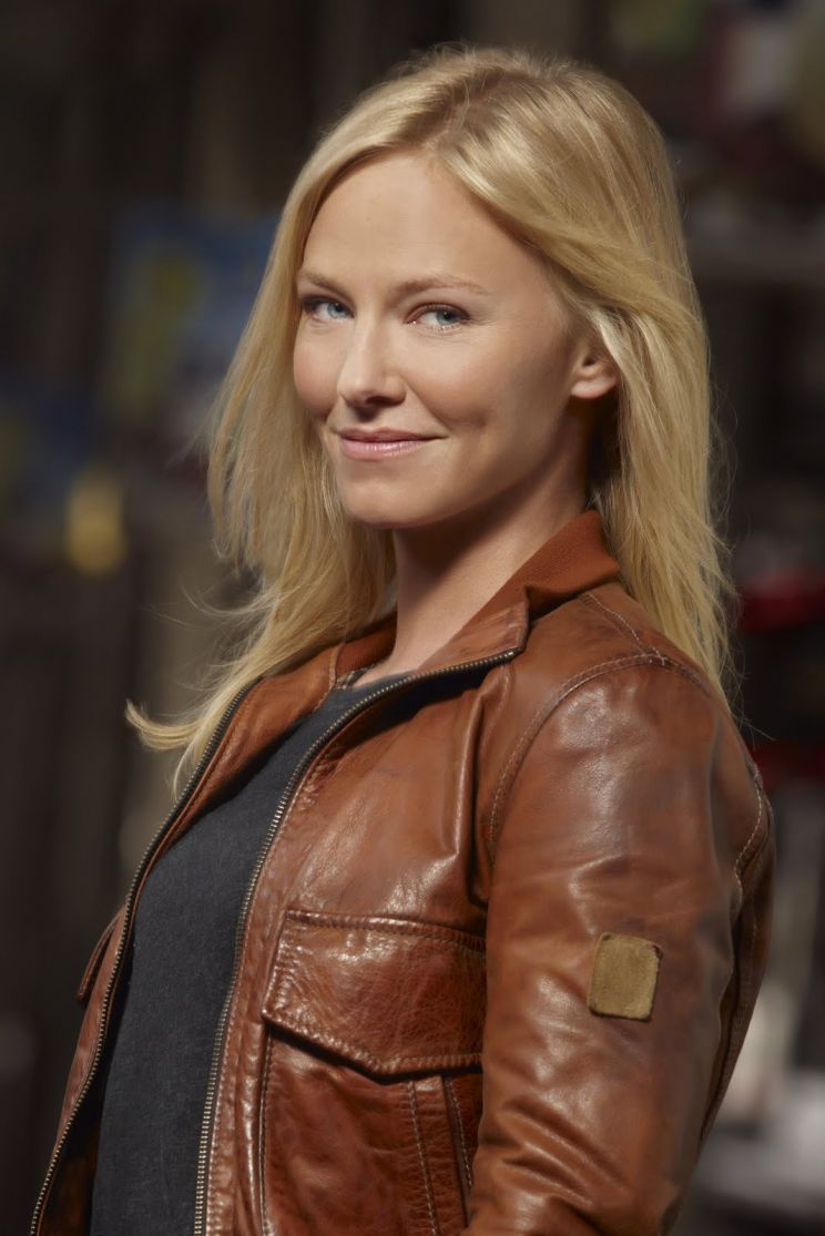 Kelli Giddish