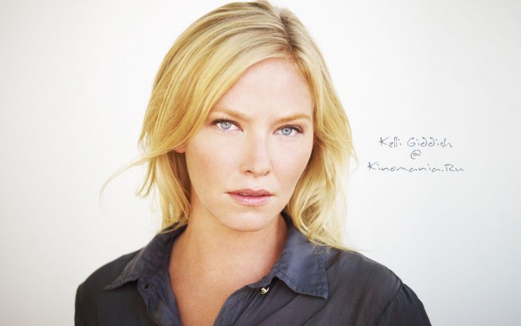 Kelli Giddish