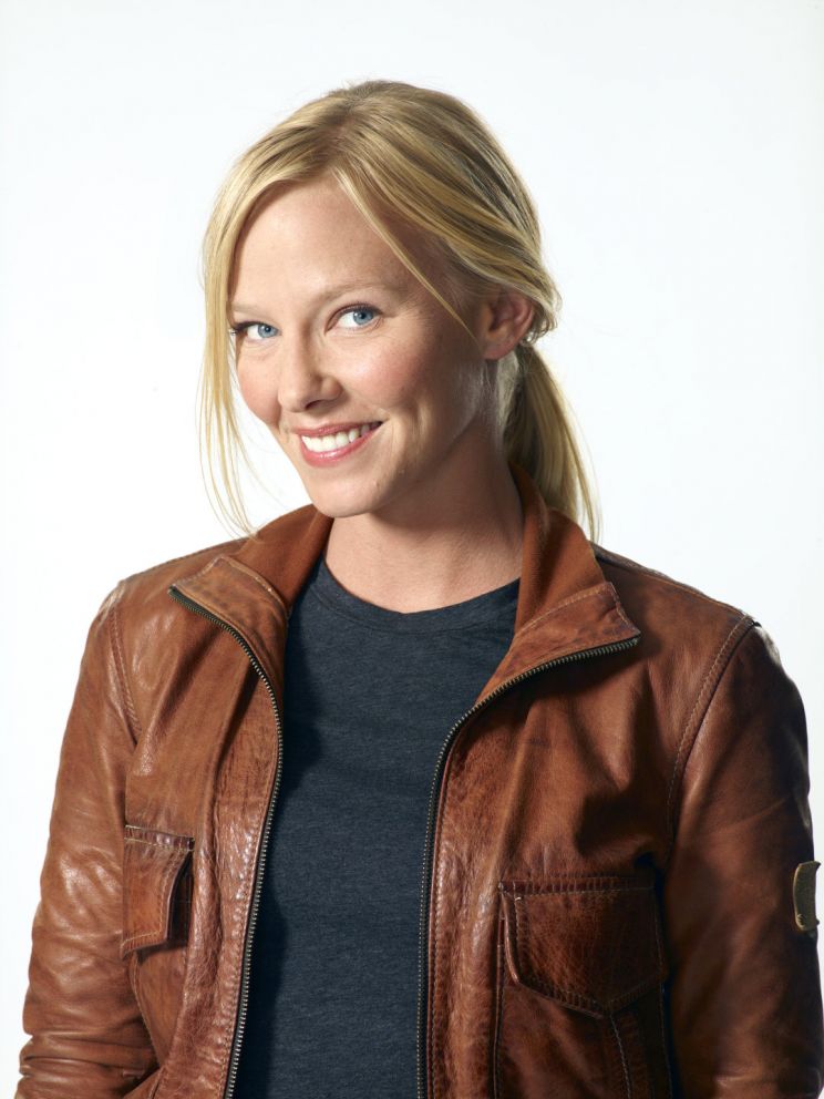 Kelli Giddish