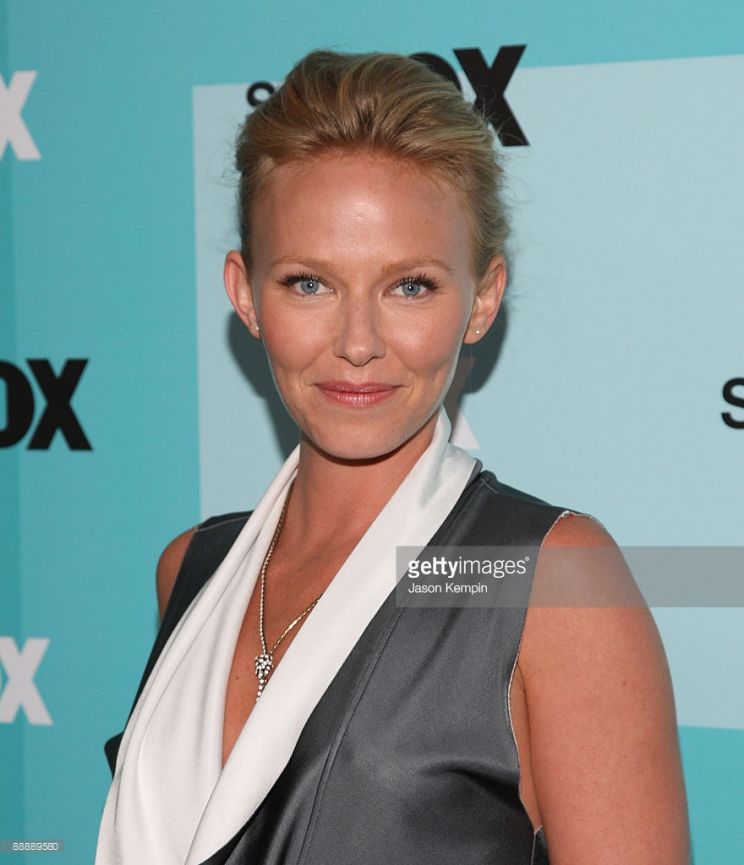 Kelli Giddish