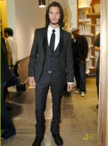 Kelly Blatz