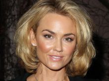 Kelly Carlson