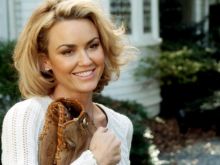 Kelly Carlson