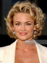 Kelly Carlson photo