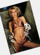 Kelly Carlson