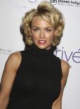 Kelly Carlson