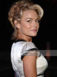 Kelly Carlson