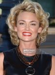 Kelly Carlson