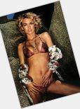 Kelly Carlson