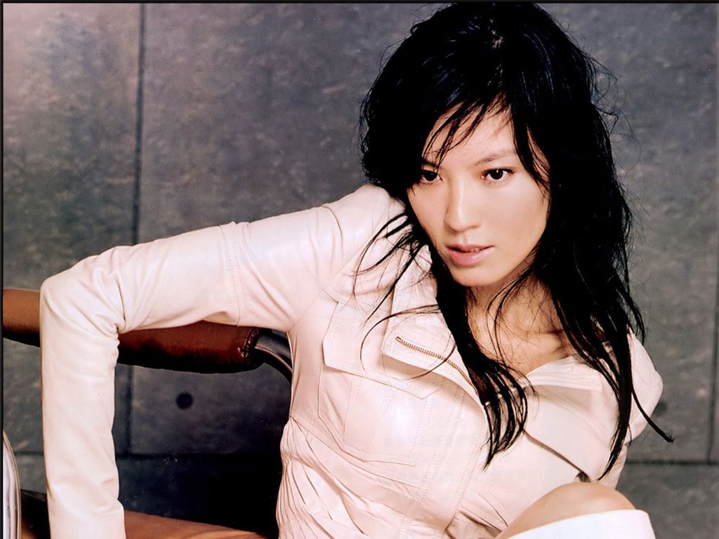 Pictures of Kelly Lin