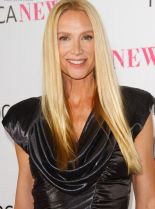 Kelly Lynch