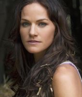 Kelly Overton