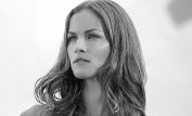 Kelly Overton