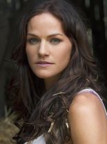 Kelly Overton