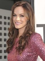 Kelly Overton