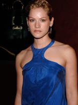 Kelly Overton