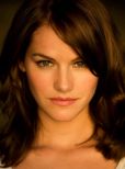 Kelly Overton