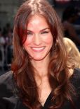 Kelly Overton