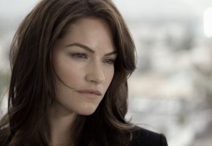 Kelly Overton