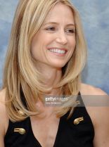 Kelly Rowan