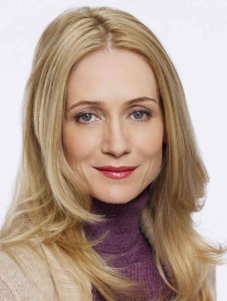 Kelly Rowan