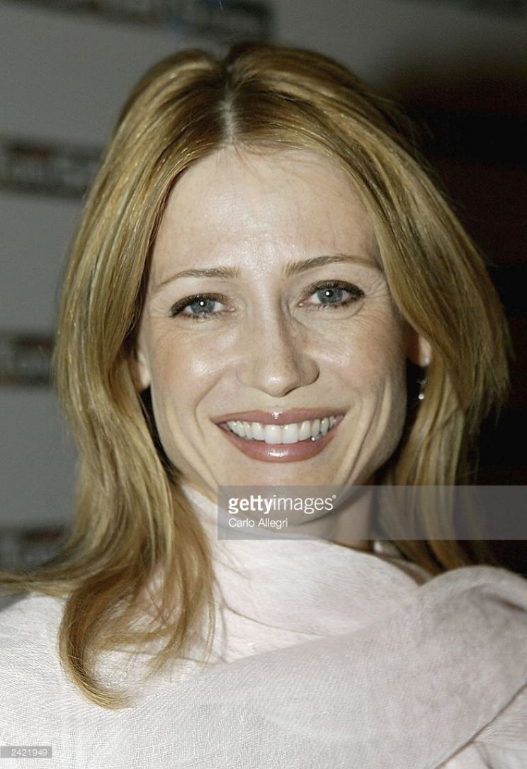 Kelly Rowan