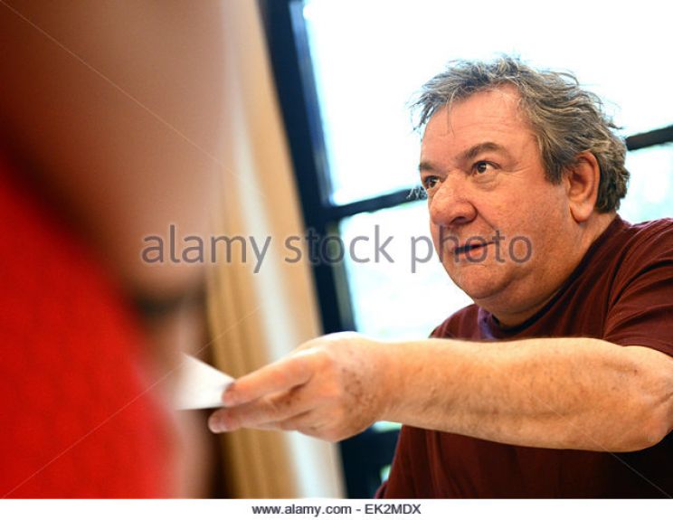 Ken Stott